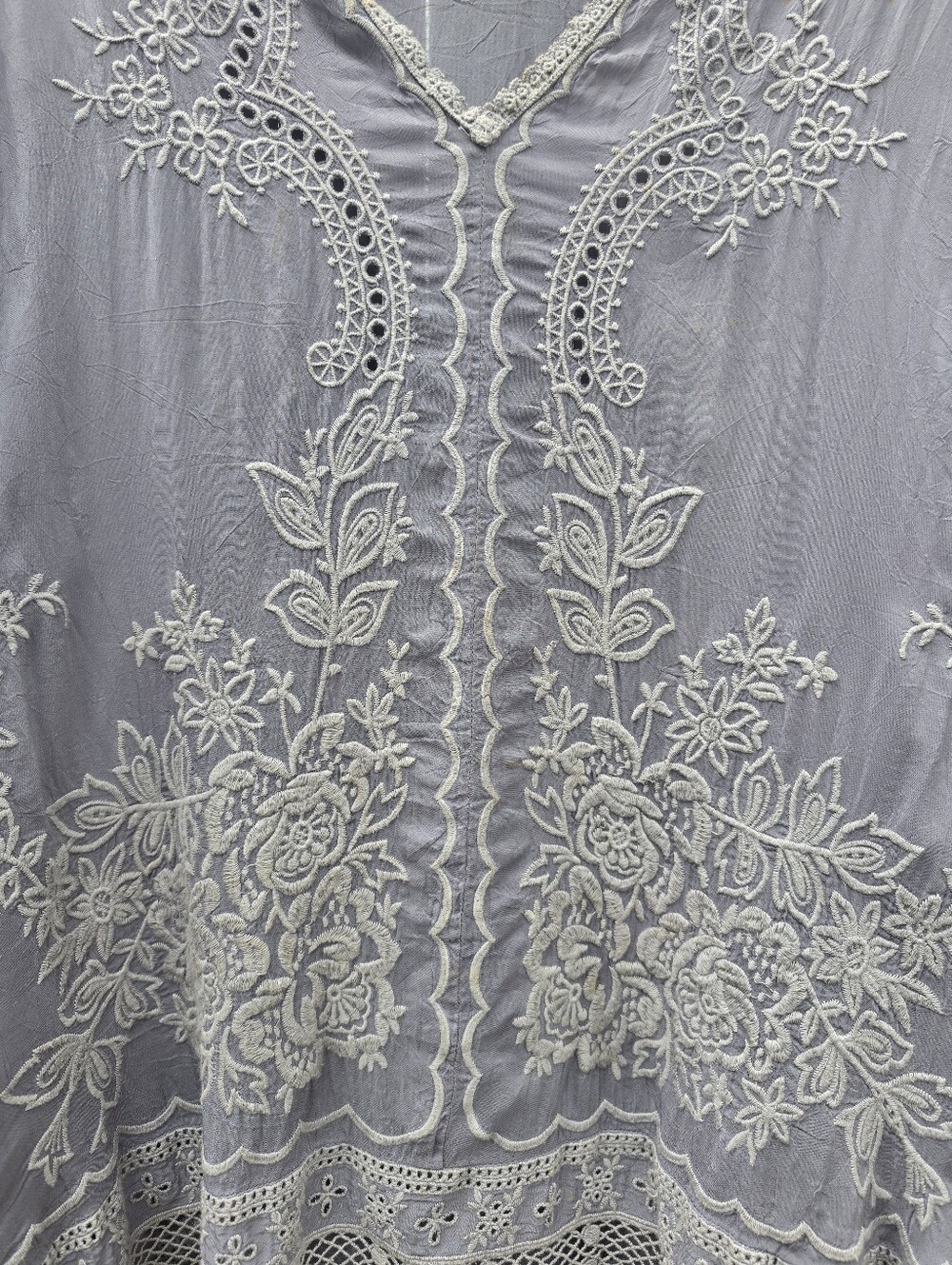 Johnny Was Grey Embroidered Eyelet Tunic Top Blouse Size S Boho - Picture 3 of 7